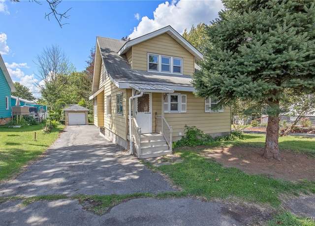 Property at 1905 Brewerton Rd, Salina, NY 13211, 3 beds, 1 bath