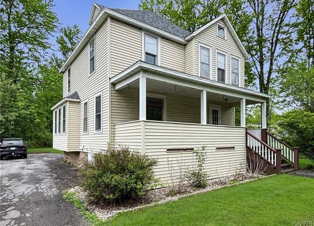 Property at 1119 Vine St, Salina, NY 13088, 3 beds, 1.5 baths