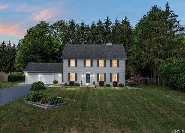 Property at 12 Pippin Wood Dr, New Hartford, NY 13413, 4 beds, 3 baths