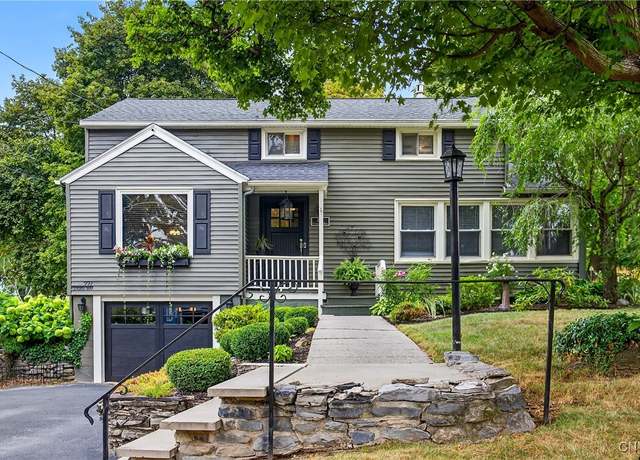 Property at 227 Cleveland Blvd, Manlius, NY 13066, 3 beds, 1.5 baths