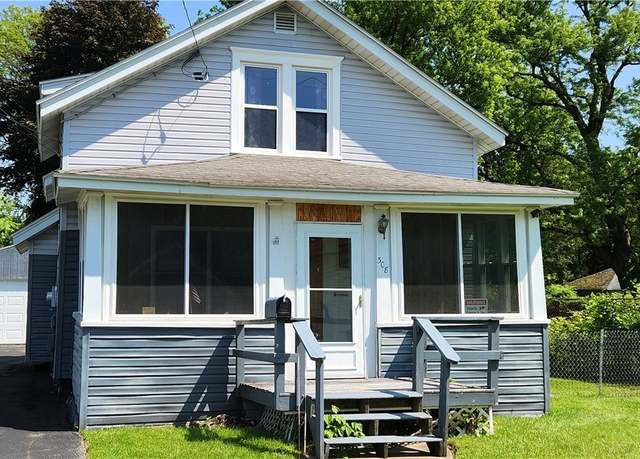 Property at 308 Richfield Blvd, Salina, NY 13211, 3 beds, 2 baths