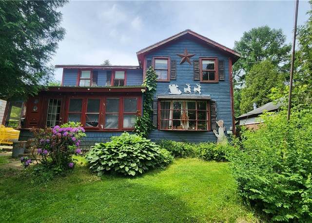 Property at 6235-6237 Lake Ave, Wolcott, NY 14590, 4 beds, 3 baths