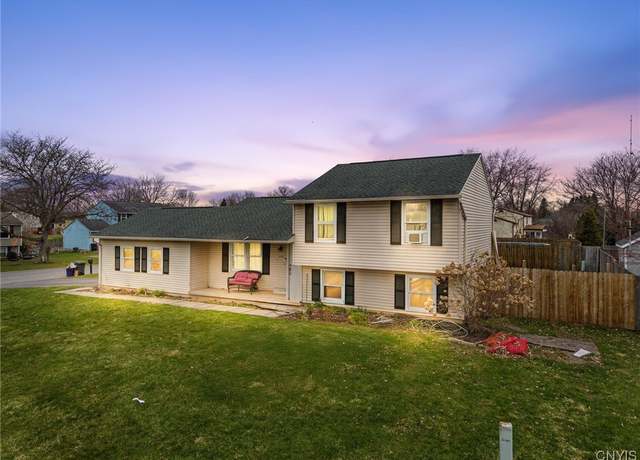 Property at 3901 Falcon Ct, Clay, NY 13090, 3 beds, 1.5 baths