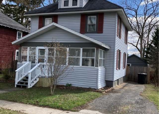 Property at 104 Melvin Ave, Salina, NY 13088, 3 beds, 1.5 baths