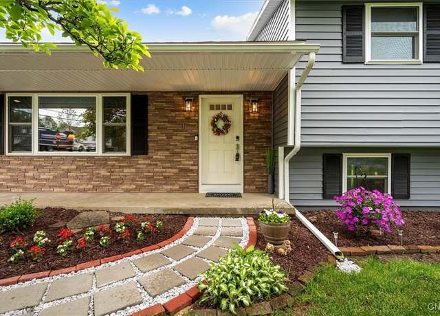 Property at 1 Christopher Cir, New Hartford, NY 13413, 3 beds, 2 baths