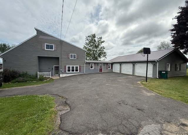 Property at 444 Manwaring Rd, Richland, NY 13142, 4 beds, 2.5 baths