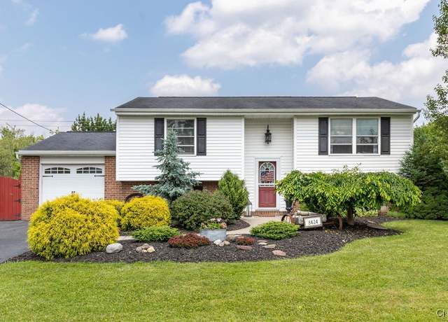 Property at 8424 Sweetmill Ln, Clay, NY 13041, 3 beds, 2 baths