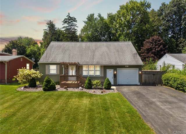 Property at 109 Gordon Rd, Clay, NY 13212, 5 beds, 2 baths