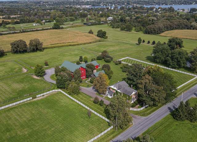 Property at 881 Andrews Rd, Skaneateles, NY 13152, 6 beds, 3 baths