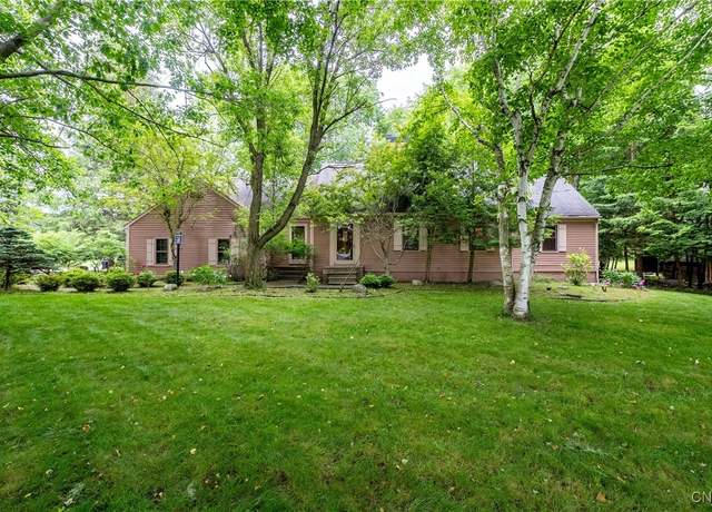 Property at 4582 Whetstone Rd, Manlius, NY 13104, 6 beds, 3.5 baths