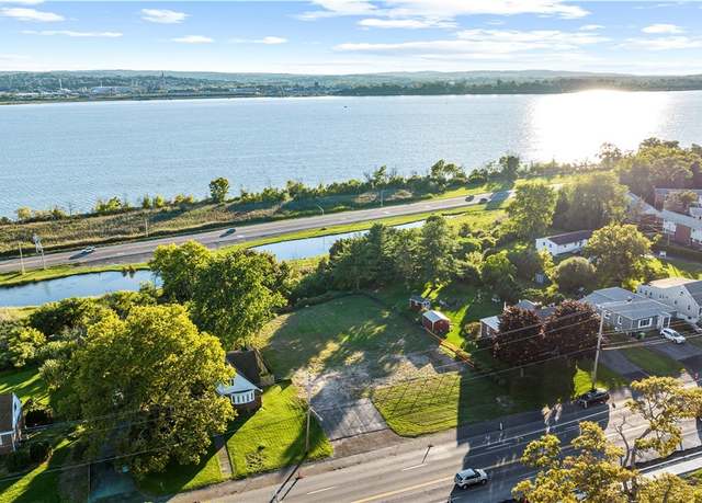 Property at 131 Old Liverpool Rd, Salina, NY 13088