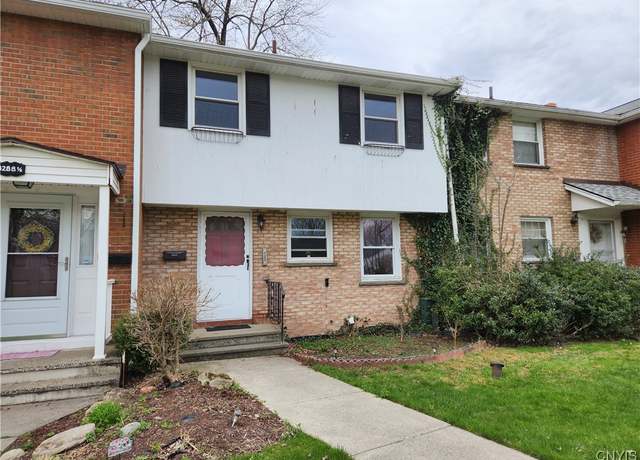 Property at 4288 Candlelight Ln, Clay, NY 13090, 2 beds, 1.5 baths