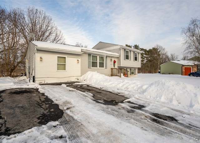 Property at 8169 Scotia Ln, Clay, NY 13090, 4 beds, 1 bath