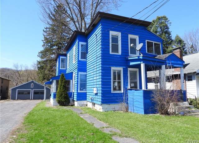 Property at 1658 Valley Dr, Syracuse, NY 13207, 6 beds, 2 baths