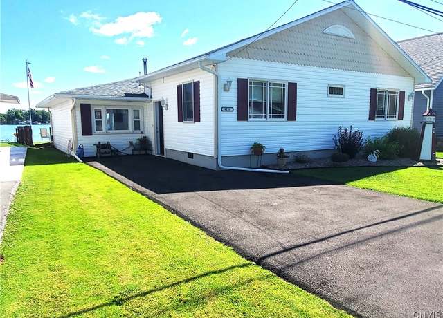 Property at 9126 Beach Rd, Cicero, NY 13029, 2 beds, 1.5 baths