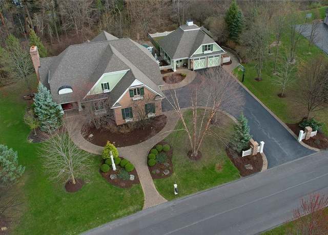 Property at 811 Knighthood Cir, Manlius, NY 13066, 6 beds, 6.5 baths