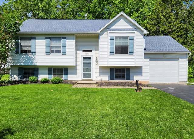 Property at 9582 Clarecastle Path, Cicero, NY 13029, 4 beds, 2.5 baths