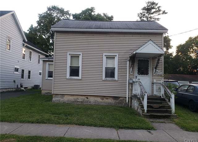 Property at 19 Holley St, Auburn, NY 13021, 2 beds, 1 bath