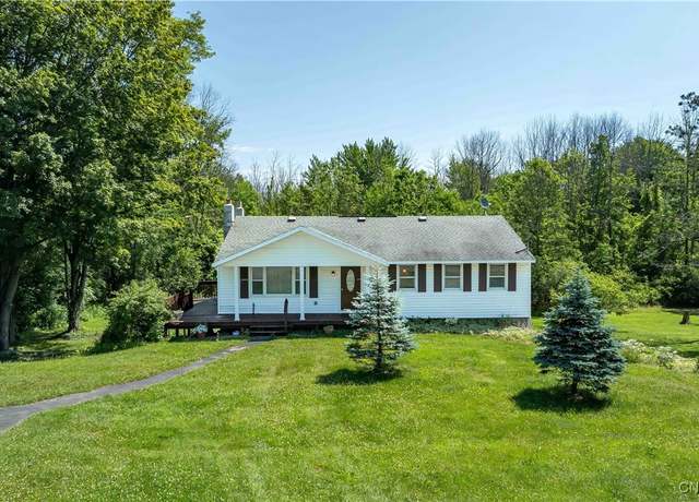 Property at 318 Kingdom Rd, Volney, NY 13126, 3 beds, 2 baths