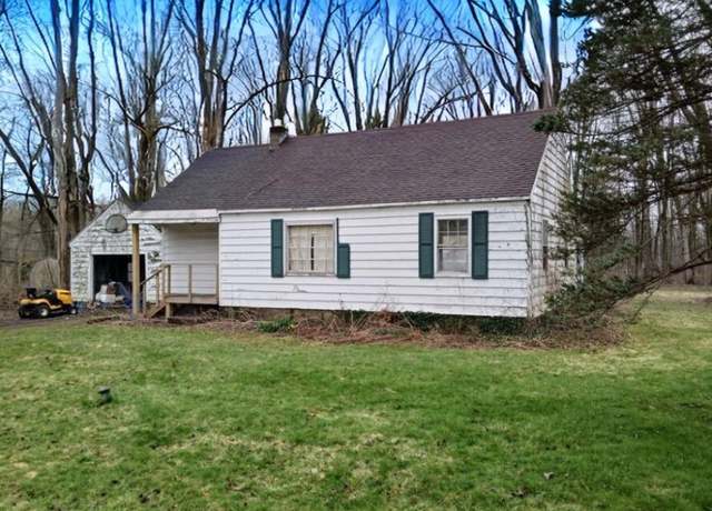 Property at 8259 Oswego Rd, Clay, NY 13090, 3 beds, 1 bath