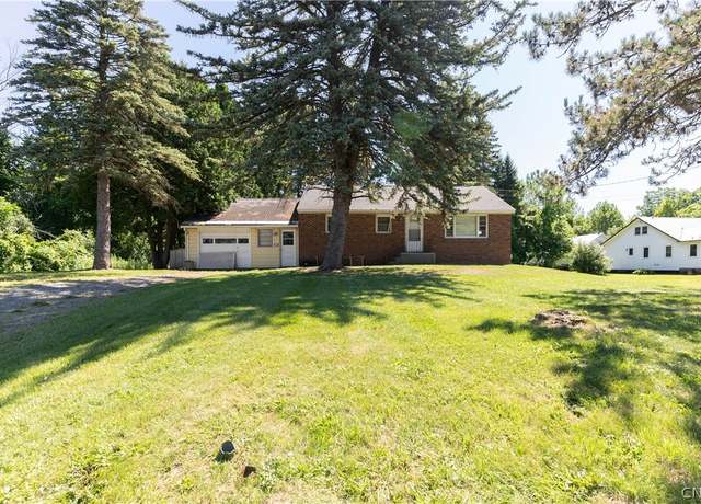 Property at 7310 Oswego Rd, Clay, NY 13090, 3 beds, 1 bath