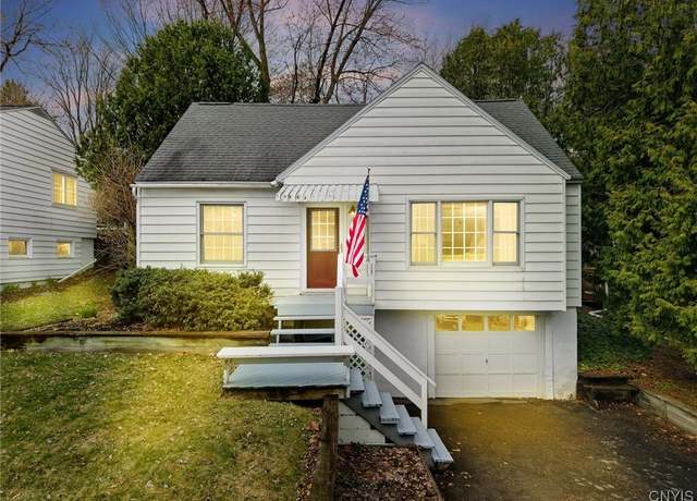 Property at 509 Cleveland Blvd, Manlius, NY 13066, 3 beds, 2 baths
