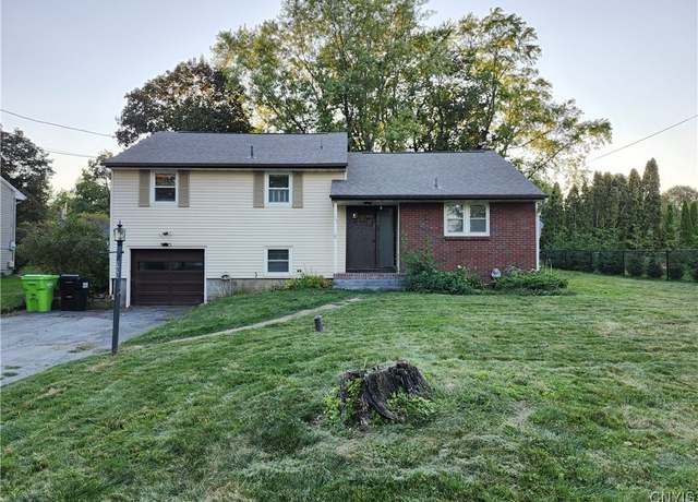 Property at 111 Pembrook Dr, Manlius, NY 13066, 3 beds, 1.5 baths