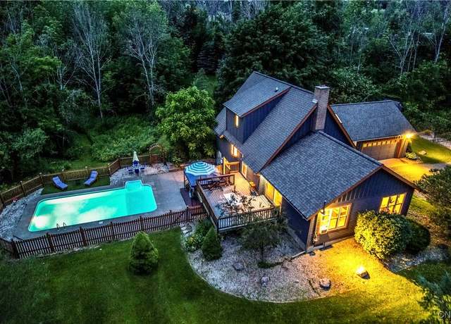 Property at 4009 Thomas Rd, Nelson, NY 13035, 3 beds, 2.5 baths