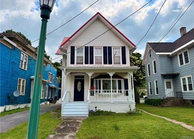 Property at 419 Gotham St, Watertown-city, NY 13601, 4 beds, 1.5 baths