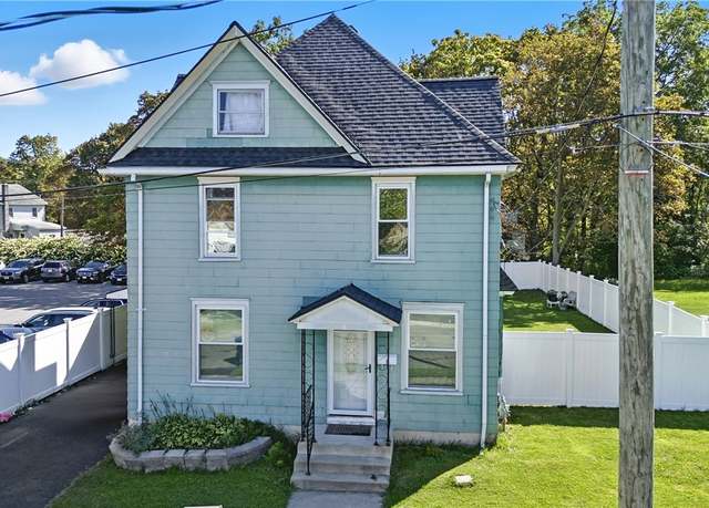 Property at 6 Brookfield Pl, Auburn, NY 13021, 4 beds, 1.5 baths