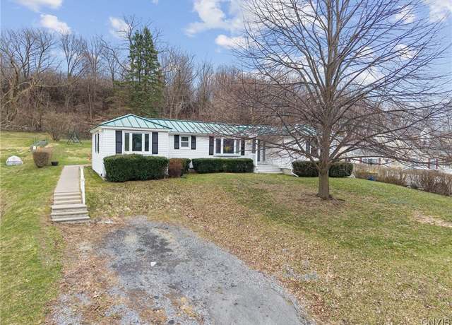 Property at 120 Hinsdale Rd, Camillus, NY 13031, 3 beds, 1 bath