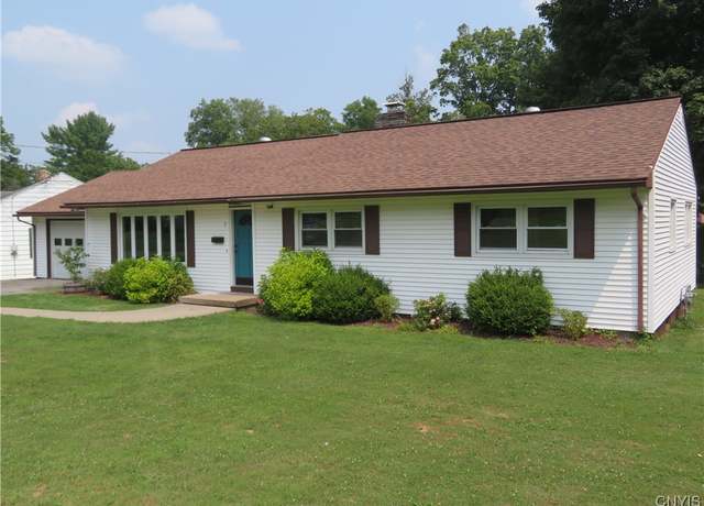 Property at 7 Overbrook Cres, New Hartford, NY 13413, 3 beds, 2 baths
