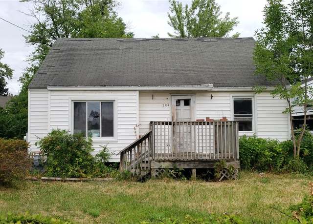 Property at 203 Brookline Rd, Salina, NY 13208, 2 beds, 1 bath