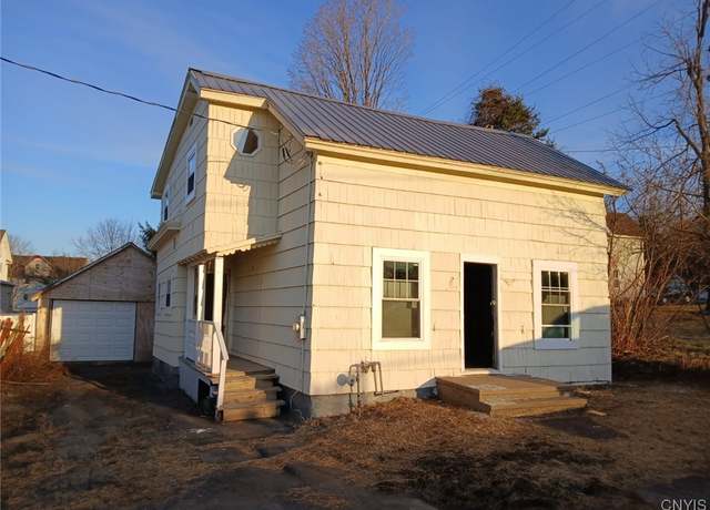 Property at 4 East St, German Flatts, NY 13357, 3 beds, 1.5 baths