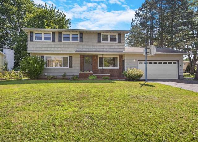 Property at 8132 Brookwood Dr, Cicero, NY 13039, 3 beds, 2 baths