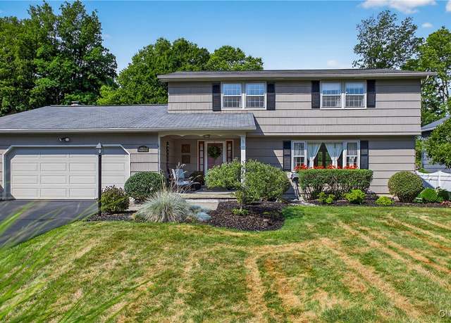 Property at 4577 Meadowridge Rd, Manlius, NY 13104, 4 beds, 2.5 baths