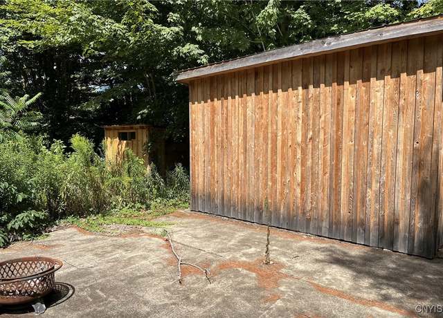 Property at 356 Lower Rd, Constantia, NY 13044
