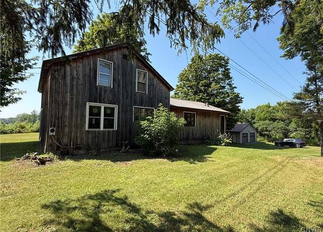 Property at 333 Albion Cross Rd, Albion, NY 13142, 3 beds, 1 bath