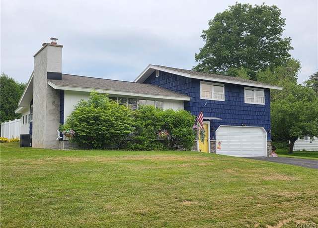 Property at 12 Riverview Dr, Fulton, NY 13069, 3 beds, 1.5 baths