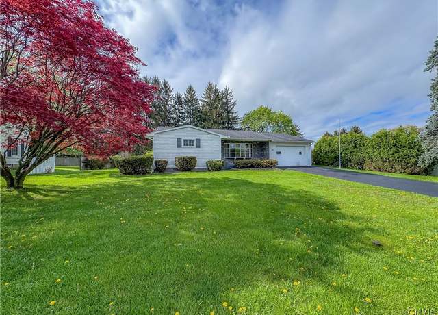 Property at 39 S Hurd Cir, Auburn, NY 13021, 2 beds, 2 baths