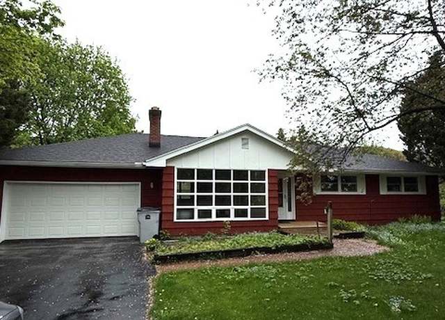 Property at 112 Woodmancy Ln Ln, Manlius, NY 13066, 4 beds, 2 baths