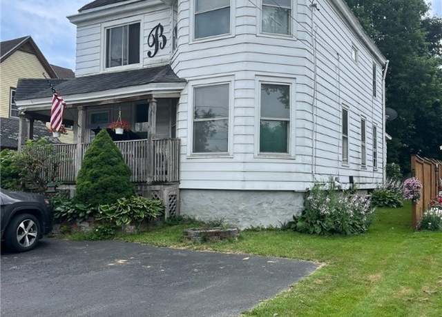 Property at 2305 W Whitesboro St, Whitestown, NY 13502, 4 beds, 1.5 baths