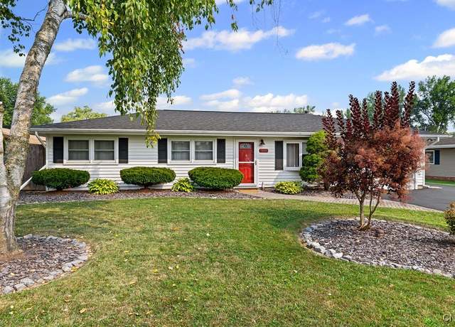 Property at 7843 Oneida Trl, Cicero, NY 13030, 3 beds, 1 bath