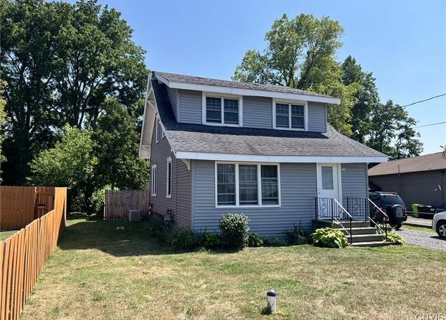 Property at 104 Sand Rd, Salina, NY 13212, 2 beds, 1.5 baths