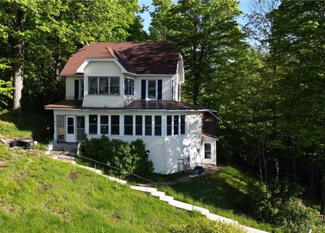 Property at 1101 Oswegatchie Trail Rd, Fine, NY 13690, 4 beds, 1.5 baths