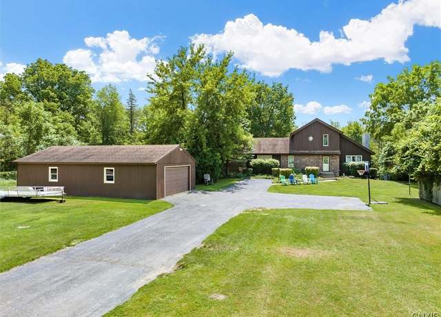 Property at 6576 State Route 31, Cicero, NY 13039, 3 beds, 2.5 baths