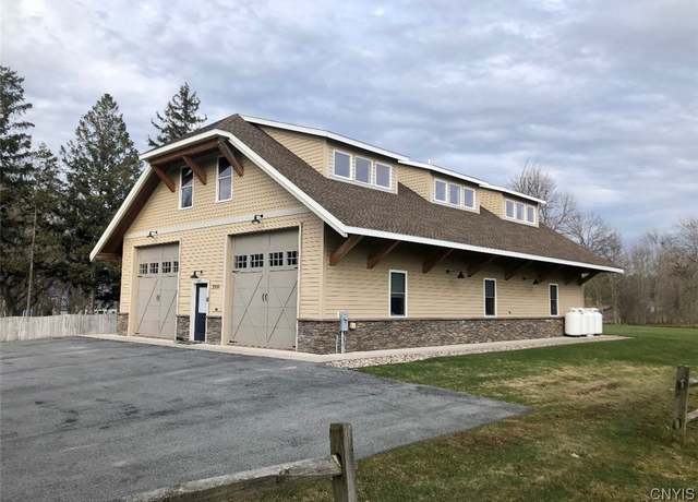 Property at 37000 Rock Beach Rd W, Cape Vincent, NY 13618, 2 beds, 2.5 baths