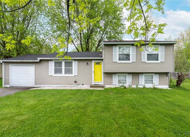 Property at 5962 Pony Ln, Cicero, NY 13039, 3 beds, 1 bath