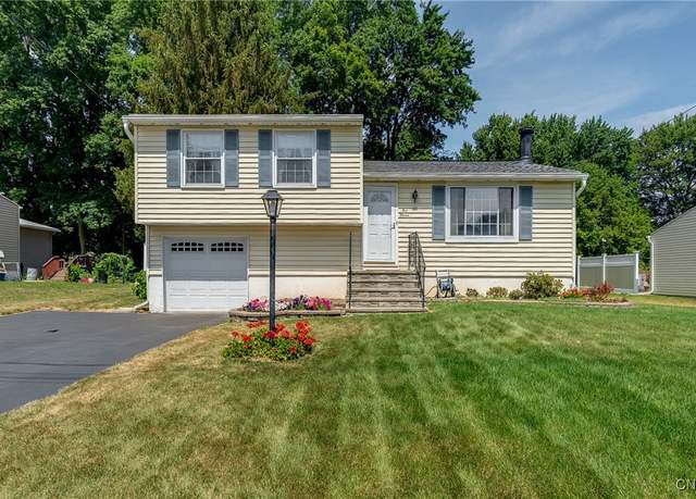 Property at 511 Rita Dr, Clay, NY 13212, 3 beds, 1.5 baths