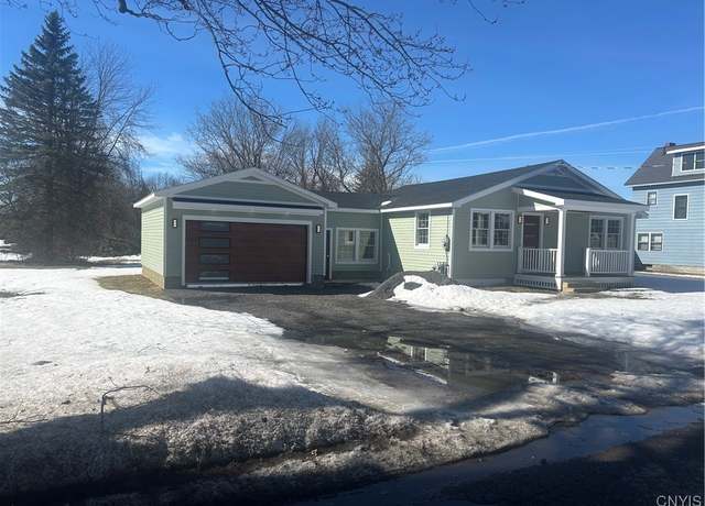 Property at 122 Dorsey St, Watertown-city, NY 13601, 2 beds, 1 bath